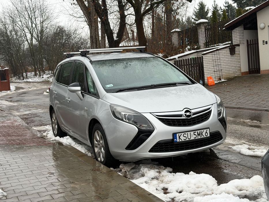 Opel Zafira SalonPL FakturaVAT 7-osobowy Czujniki parkowania Relingi Climatronic