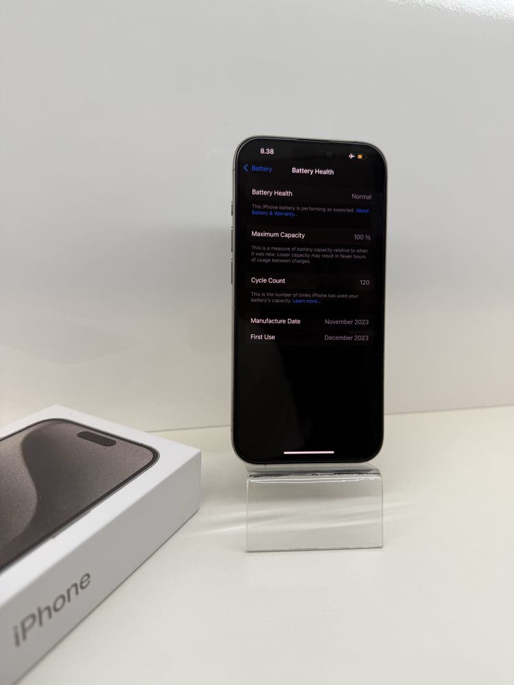 Вживаний Apple iPhone 15 Pro 256Gb. ( Natural Titanium )