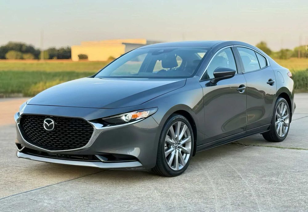 Mazda 3      2021