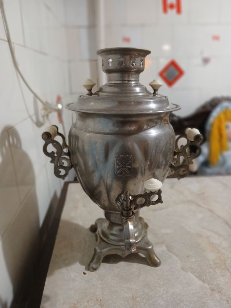 САМОВАР,3х літровий,1979 рік випуску,електричний 220w