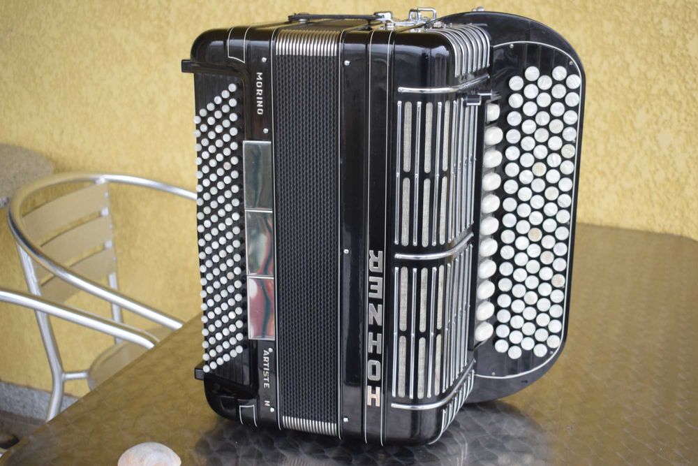 Acordeao Hohner Morino Artiste  IN 4 Voz 120 Baixox, N . 149