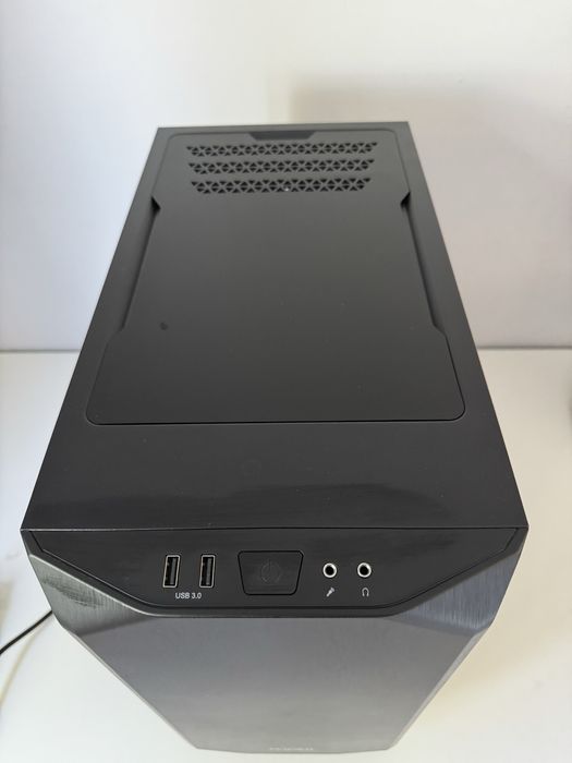 Komputer stacjonarny (radeon rx 5600 xt, ryzen 5 3600)