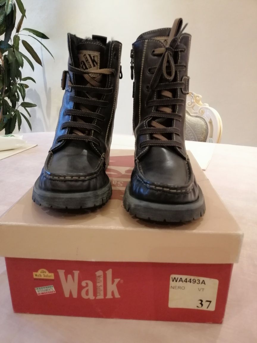 Продам зимние ботинки "Walk Safari".