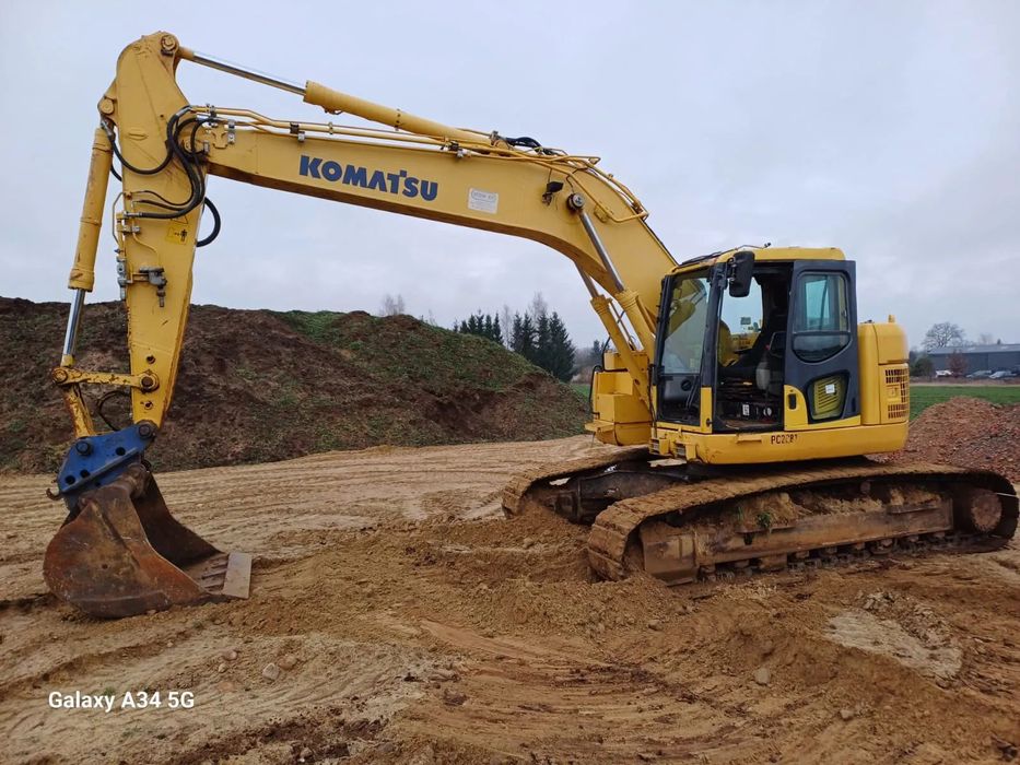 Komatsu PC228USLC8