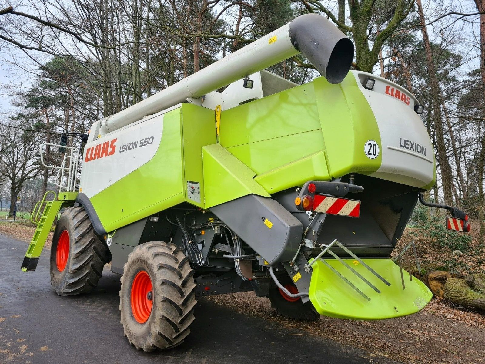 kombajn zbozowy Claas Lexion 550 heder 6,6m Rok 2010