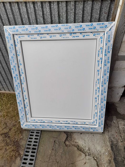 Drzwi plastikowe 100×86