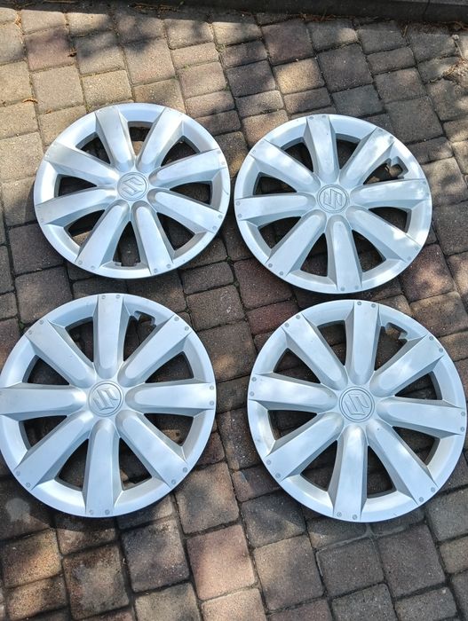 Kołpaki samochodowe markowe Oryginalne .