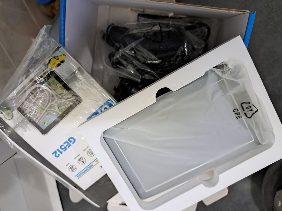 Навигатор новый для машины и мотоцикл и грузовик транспорта   5и дюйма