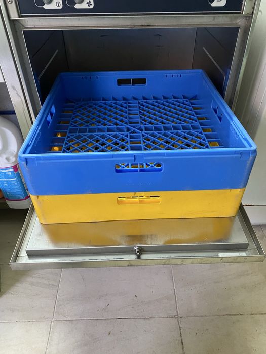 Maquina lavar pratos e loiça industrial Silanos