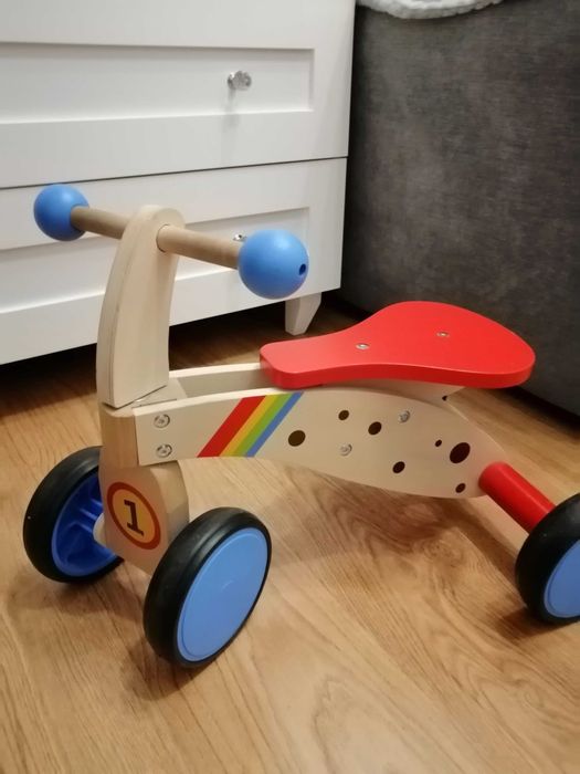 Drewniany rowerek biegowy