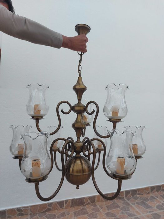 Lâmpada antiga de bronze com 9 cristais – Elegância clássica