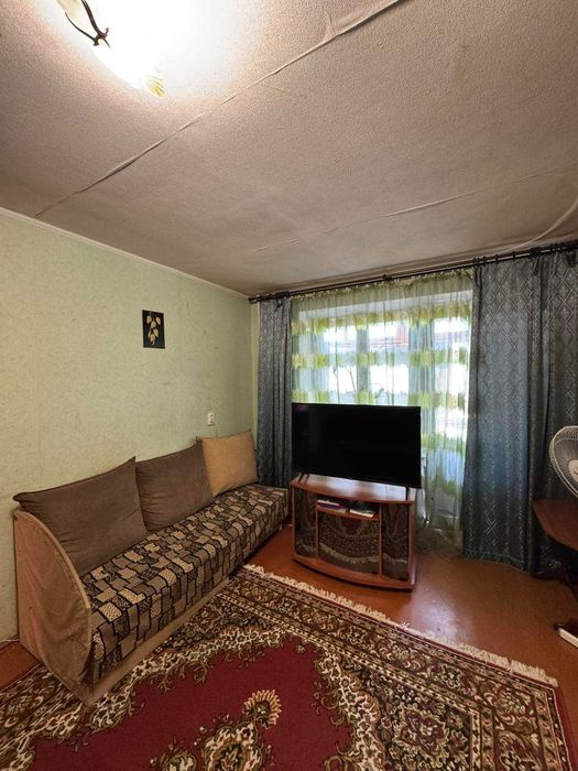 Продам 2 кім.кв. в районі пр. Івана Мазепи