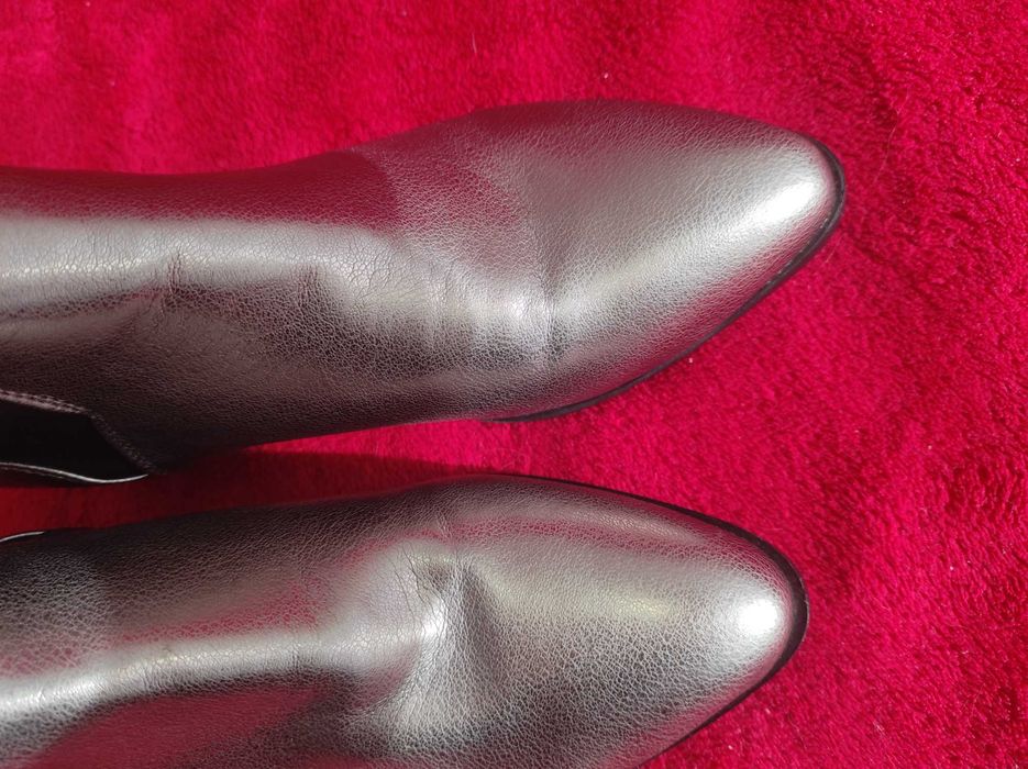 Черевики козаки жіночі на низьких підборах primark 5р (38) срібного