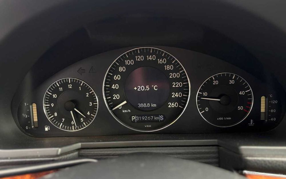 Mercedes-Benz E 270 CDI 2002