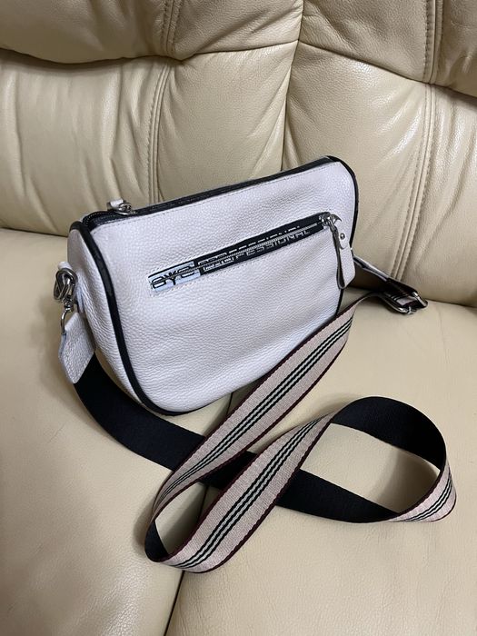 Продаю сумочку из натуральной кожи