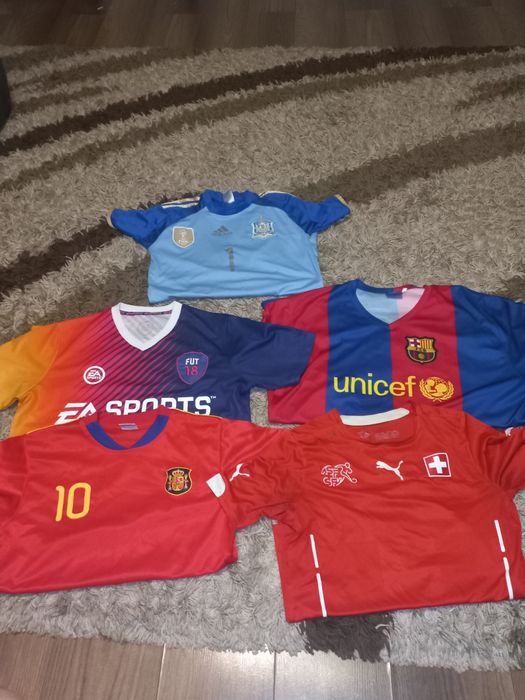 Футбольні футболки