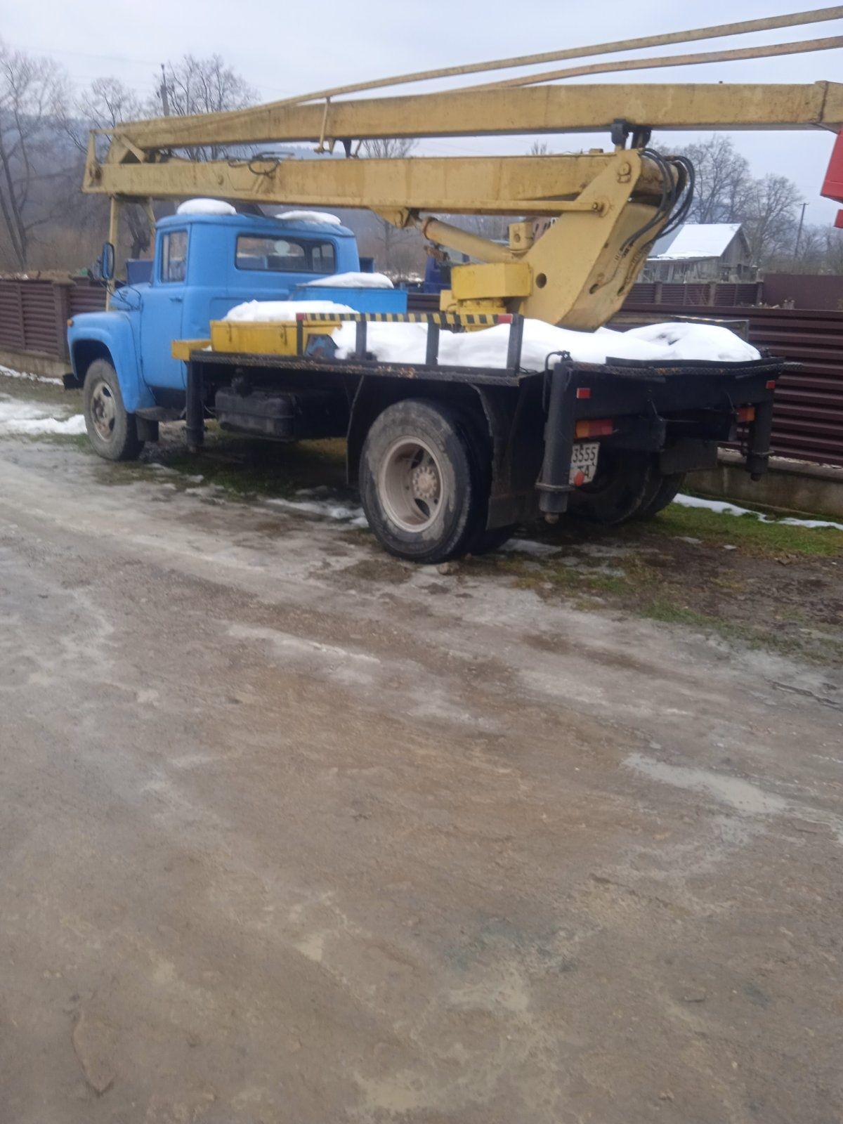 Авто вишка ЗІЛ 130, 18 метрів стріла.Або обмін на авто.