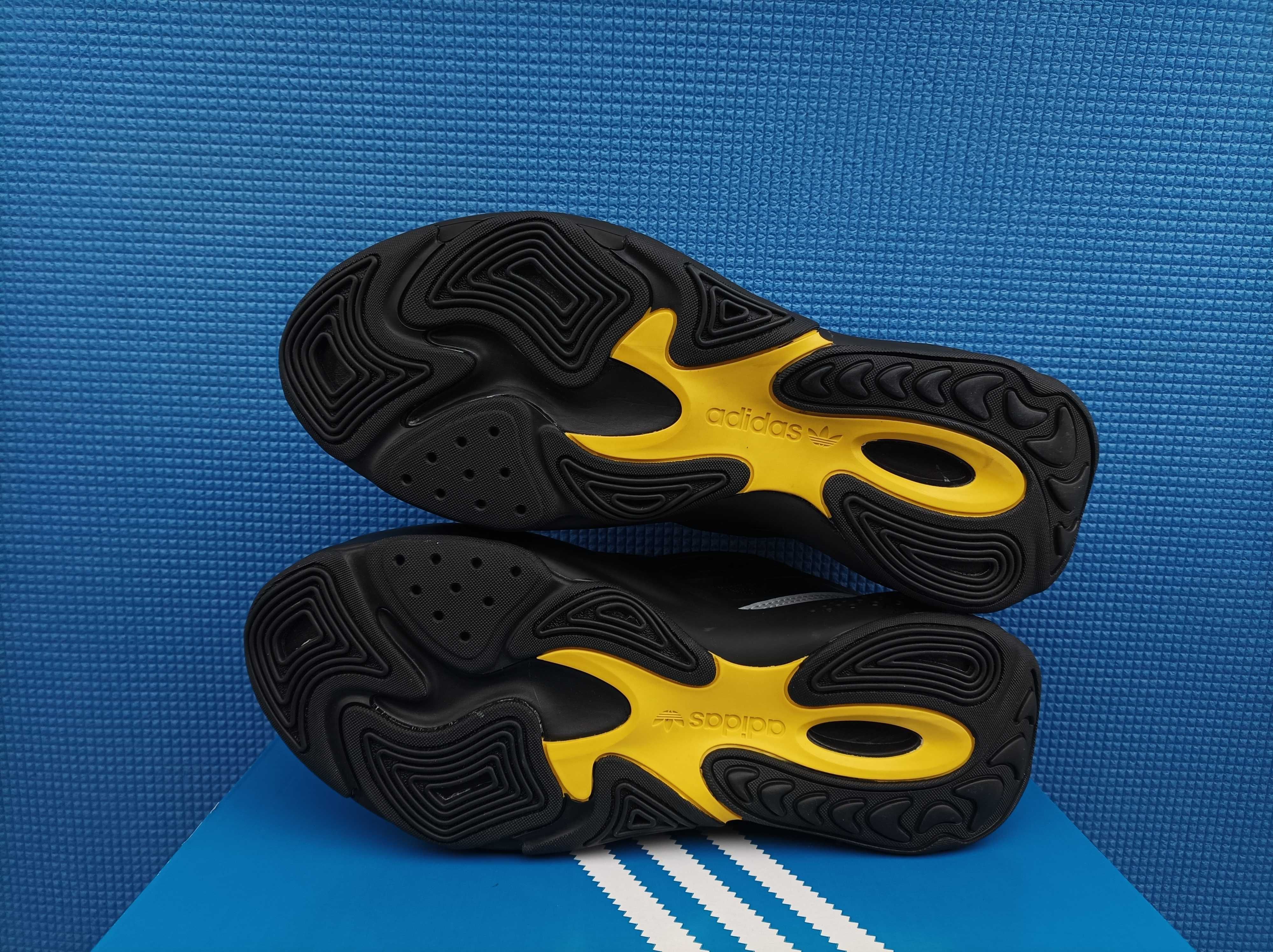 Кросівки Adidas Ozrah // Adidas Nmd_R1 V2 (44/28) Оригінал!