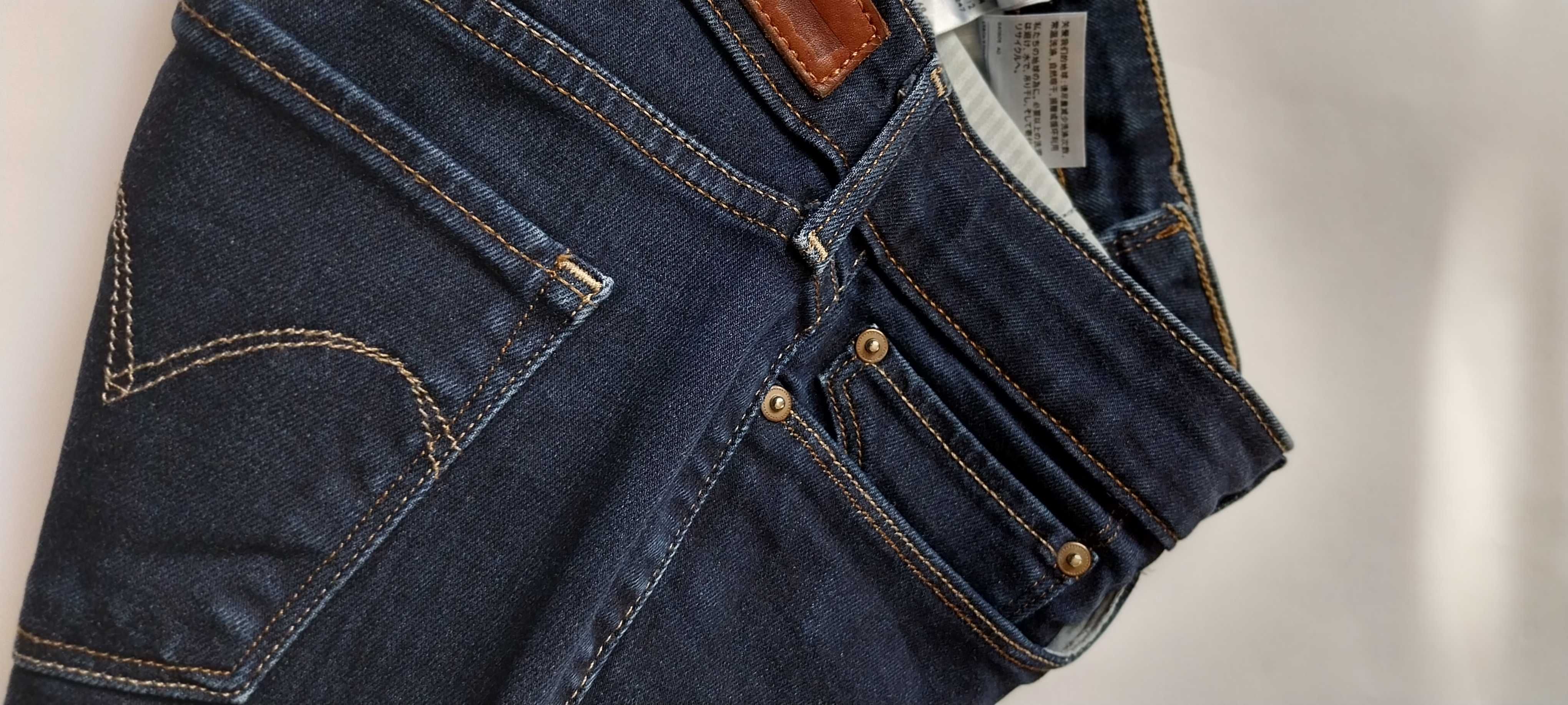 Jeansy Levi’s 27straight curve
