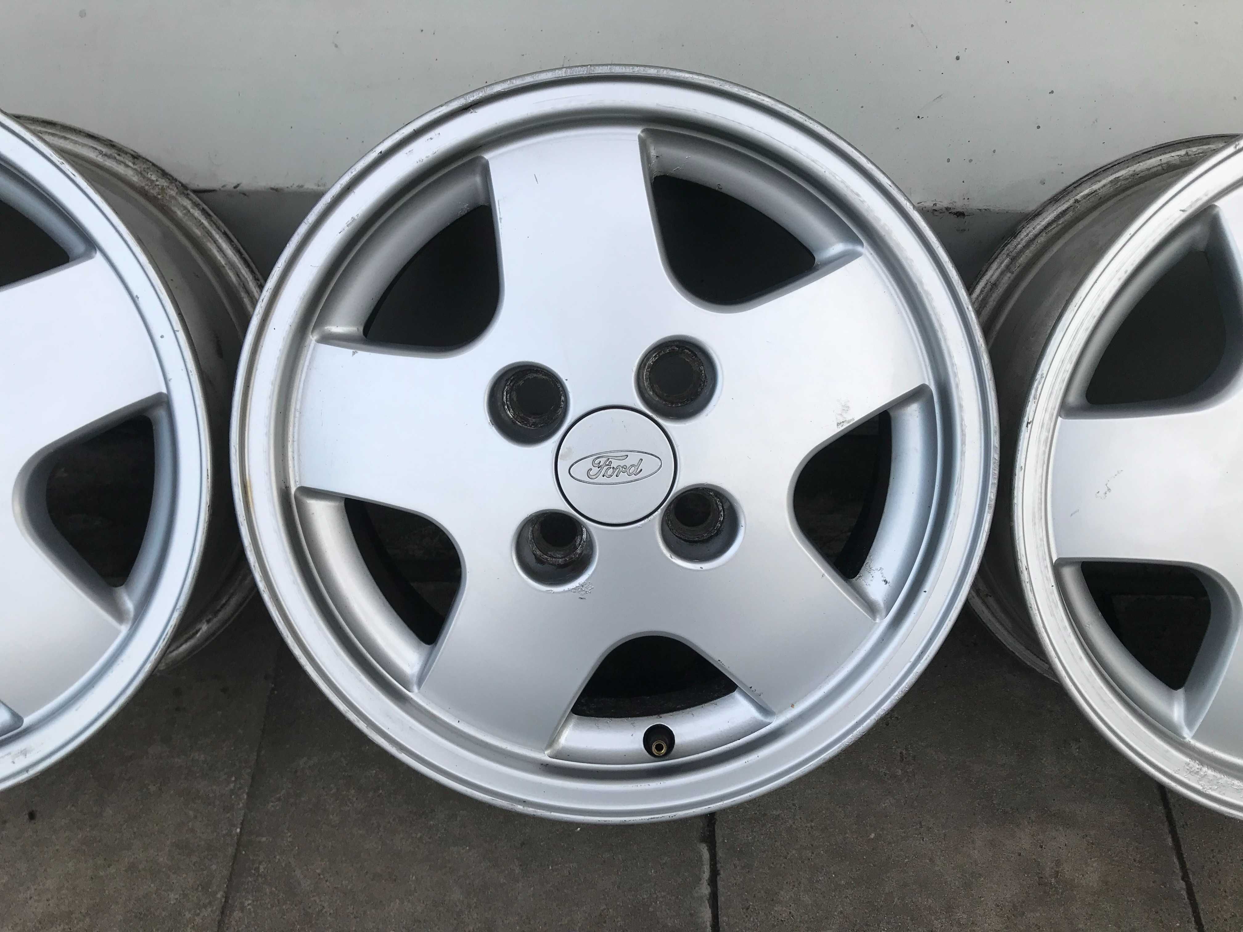 Felgi FORD Fiesta Focus Puma Escort 5,5Jx14 ET30,5 4x108 Retro