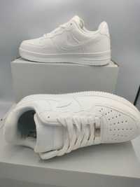 Klasyk Nike Air Force 1 r 42 skarpetki Nike gratis