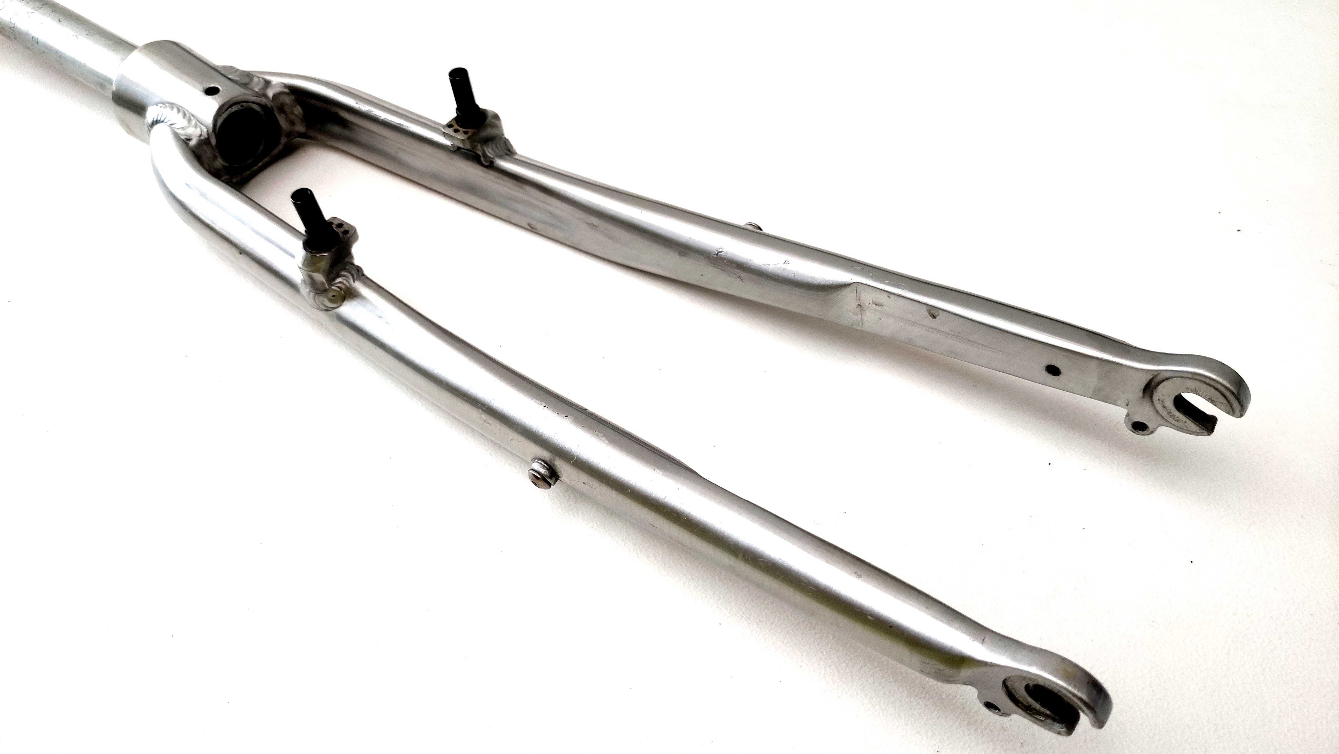 Solidny Widelec rowerowy PULO Blade Alu 28'' 1 i 1/8'' Trekking nr 262