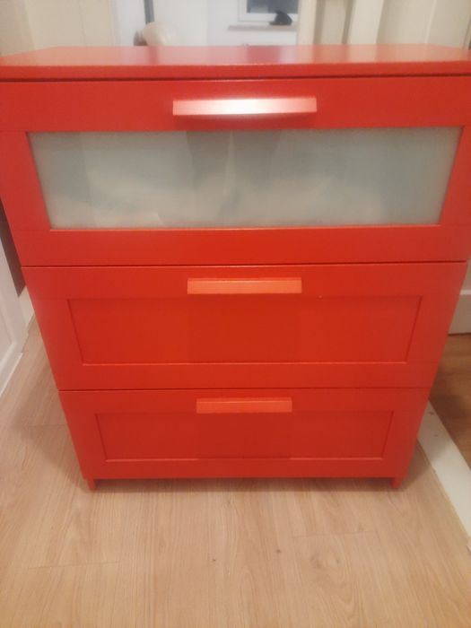 Komoda czerwona brimnes Ikea