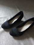 Buty czarne na koturnie
