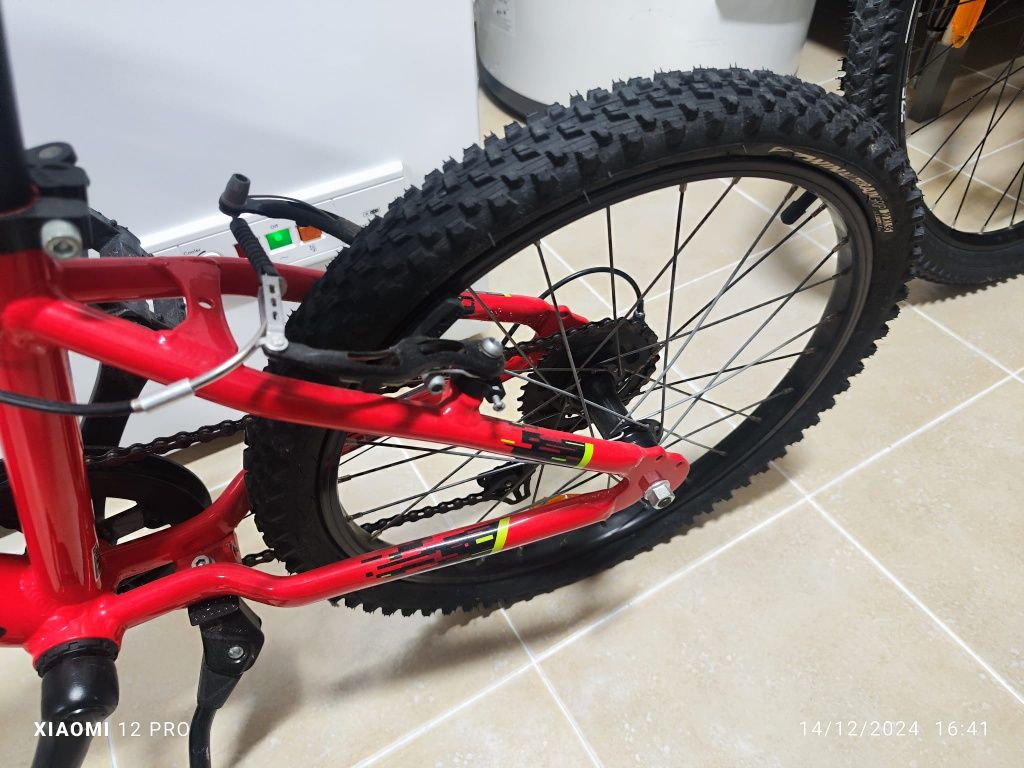 Bicicleta ROCKRIDER ST 900
