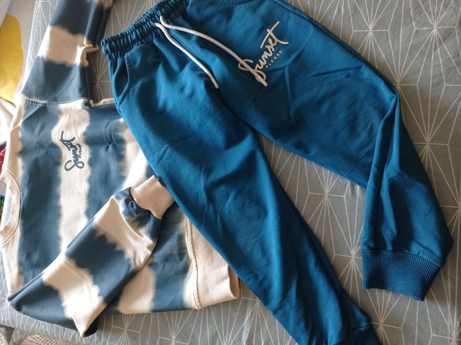 Dres chłopięcy 122 rozmiar