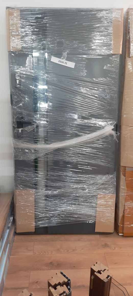 Drzwi zewnętrzne od ręki Mikea Porta Doorsy