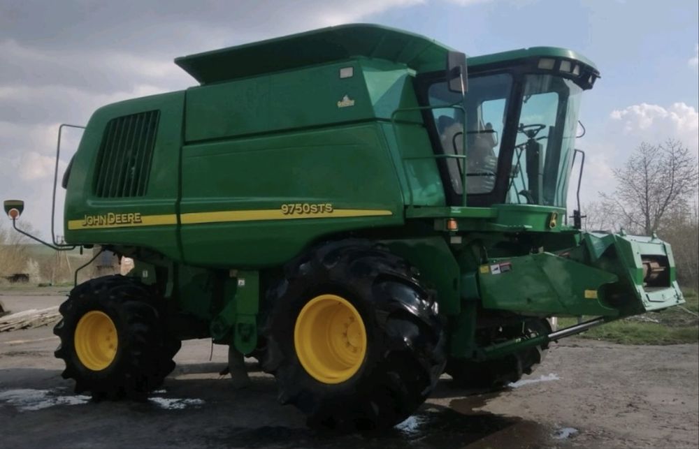 Комбайн John Deere 9750 STS Не работал в Украине