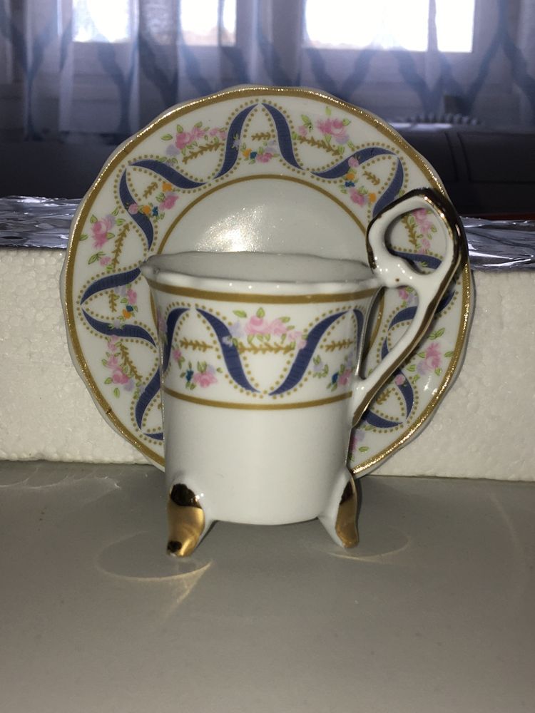 Meia dúzia de chavenas de café