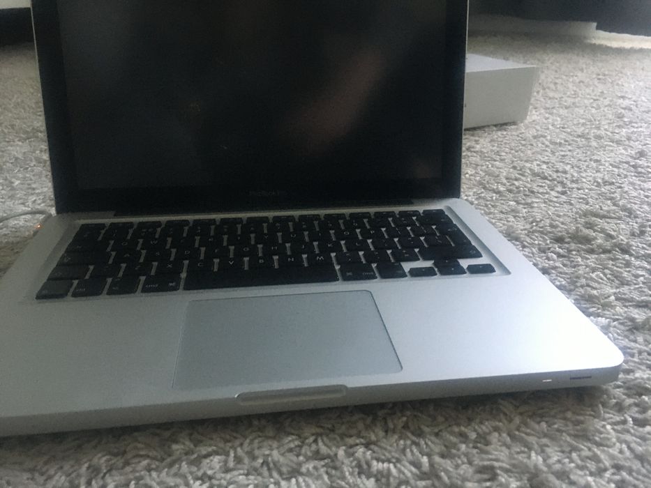 Mac book pro laptop 13,3 2008-  2012