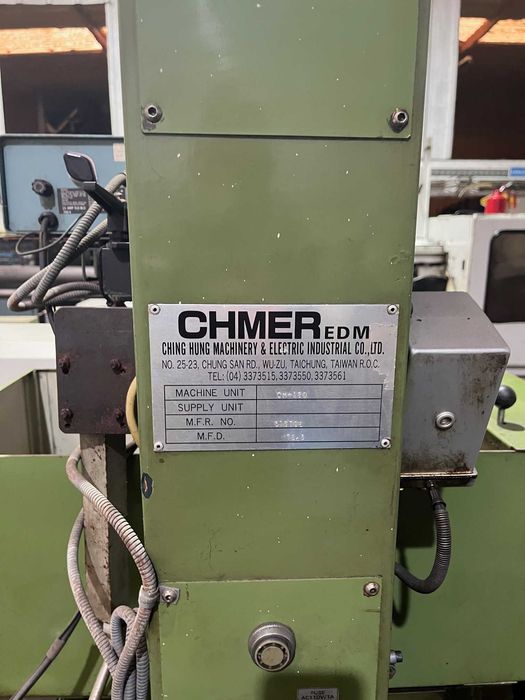 Máquina EDM Eletro-erosão CHMER