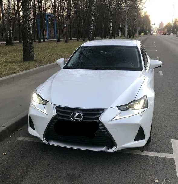Lexus IS 300 2018 2.0 Бензин