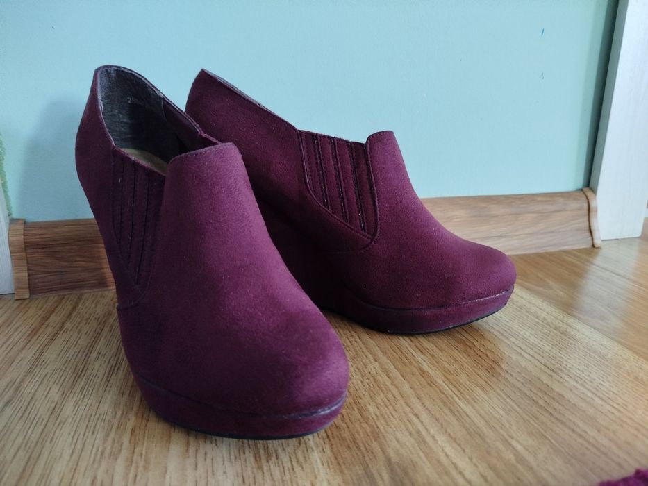 Ботільони туфлі від New Look