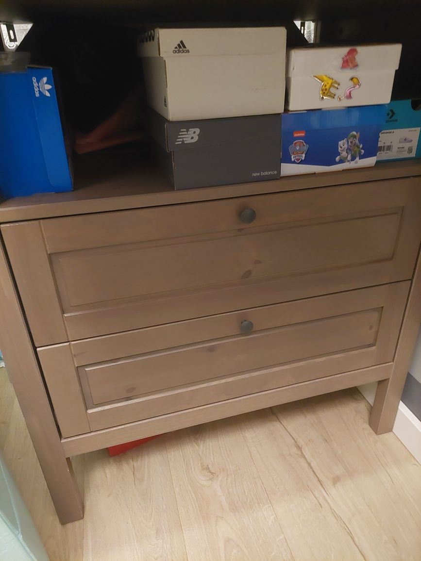 Przewijak Ikea Sundvik szarobrązowy komoda