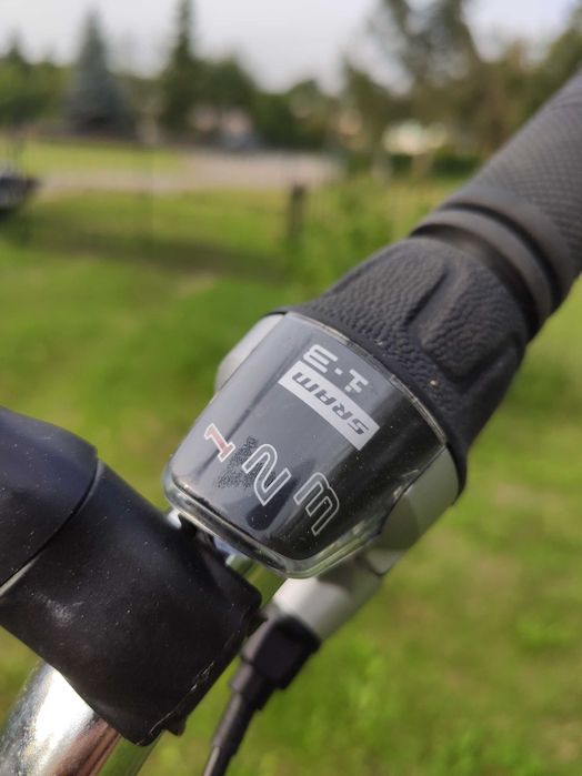 Electra Straight 8, bogata wersja, 2 lusterka i lampa chrom, alarm