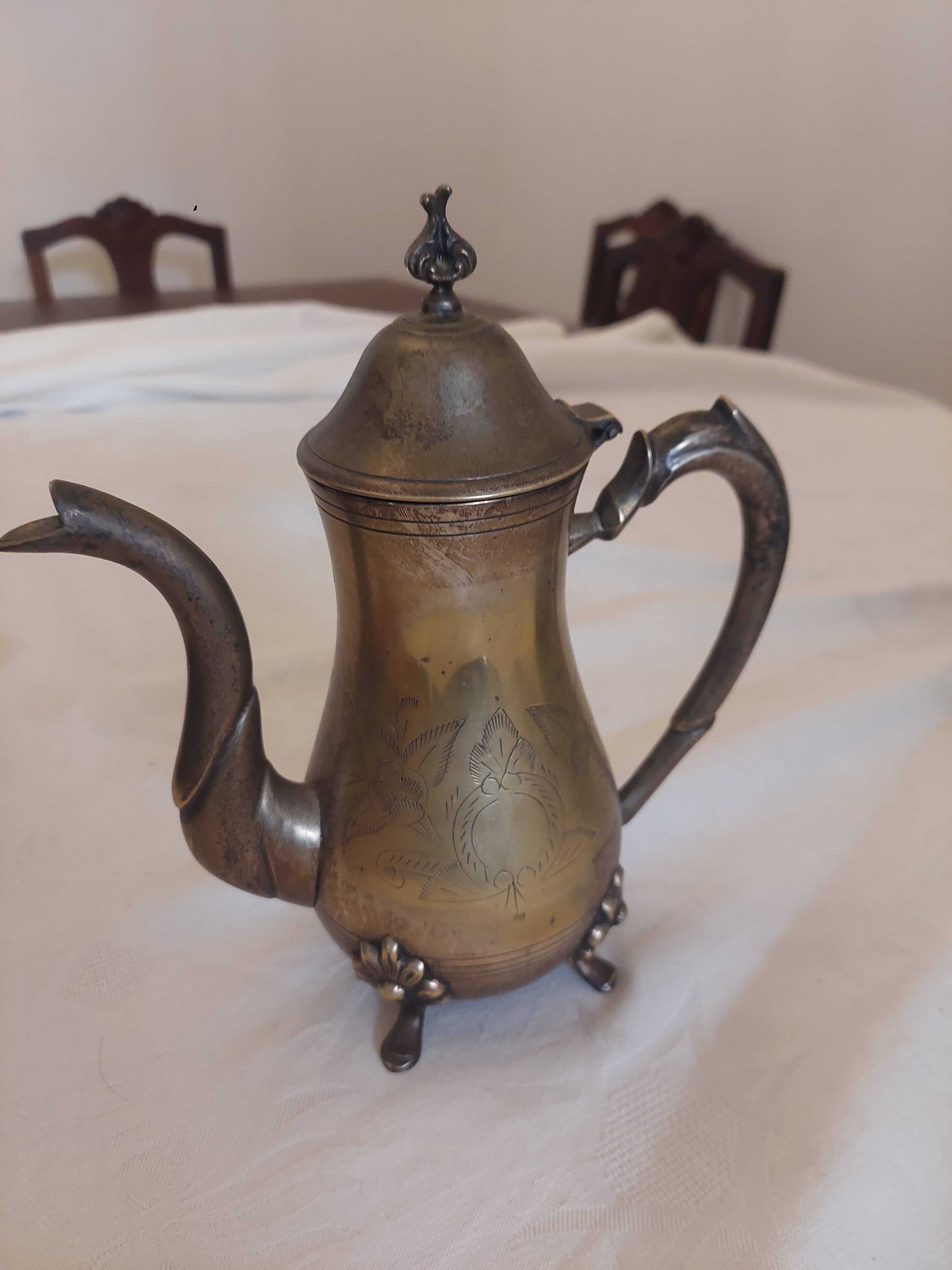 Conjunto de Chá/Café Antigo em Metal