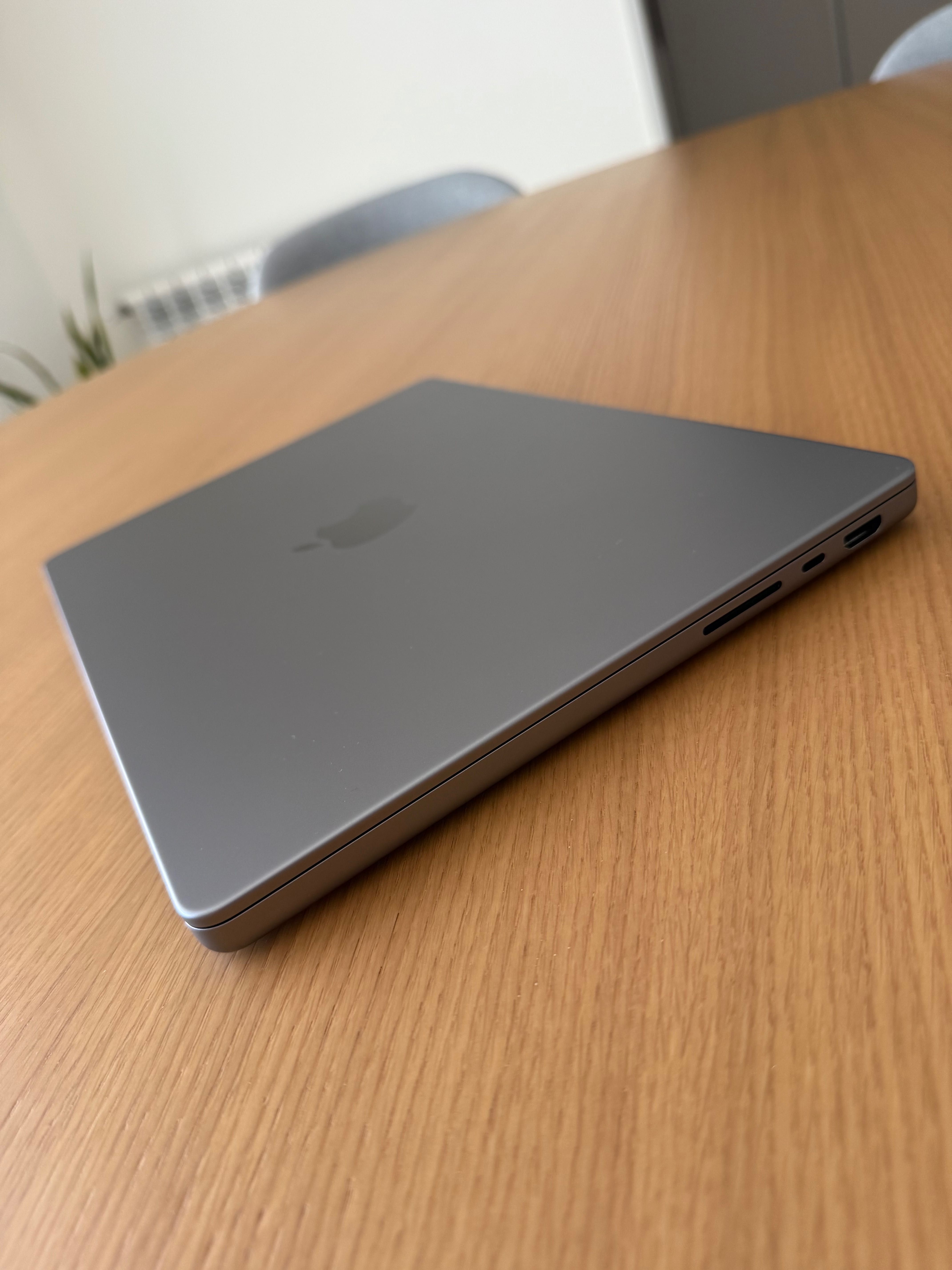Macbook Pro M1 32GB/ 1TB