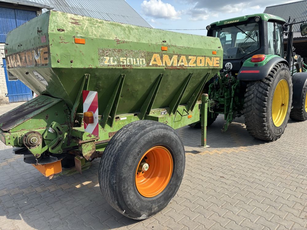 Rozsiewacz wapna nawozu Amazone ZG 5000 w oryginale