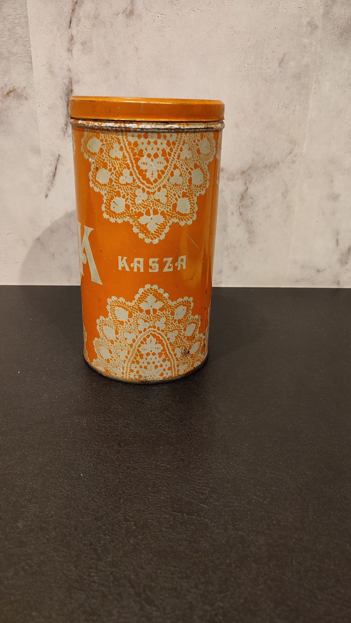 Stare puszka kuchenna