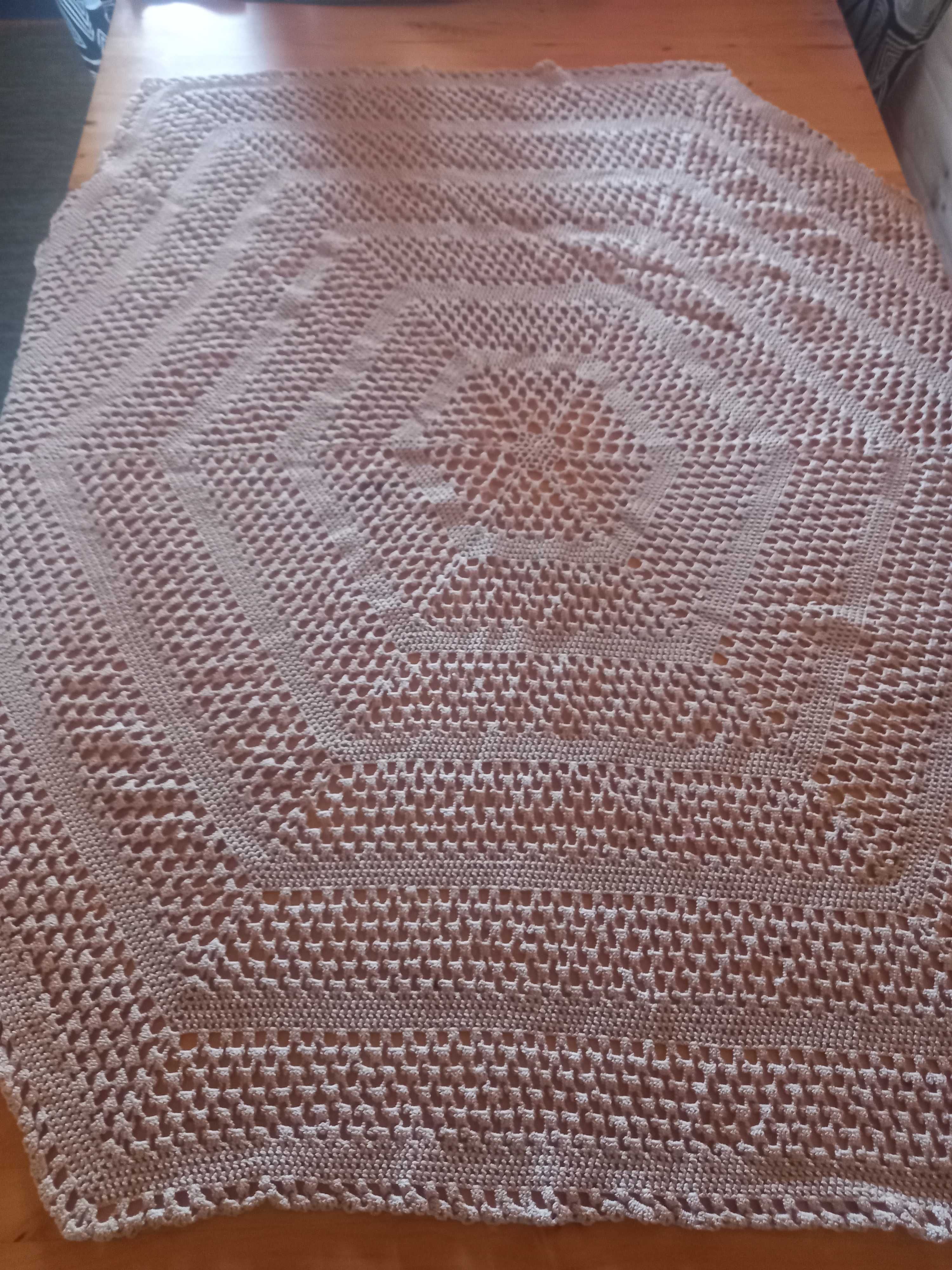 Toalha de mesa em renda