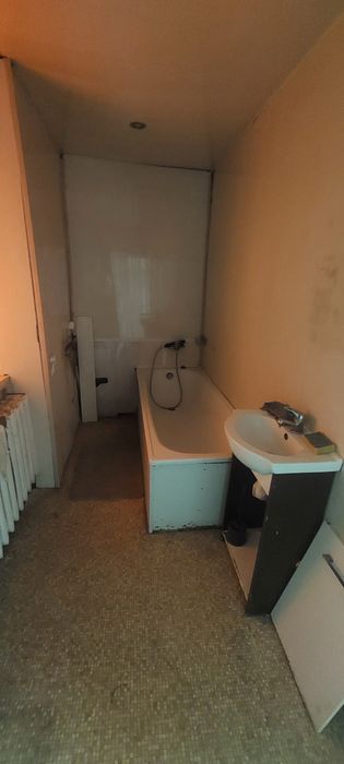 Mieszkanie 3 pokojowe z ogrzewaniem- prywatna kamienica