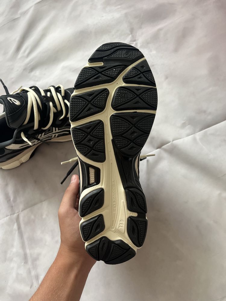 Кросівки Asics gel Nyc Double lace 42 оріг