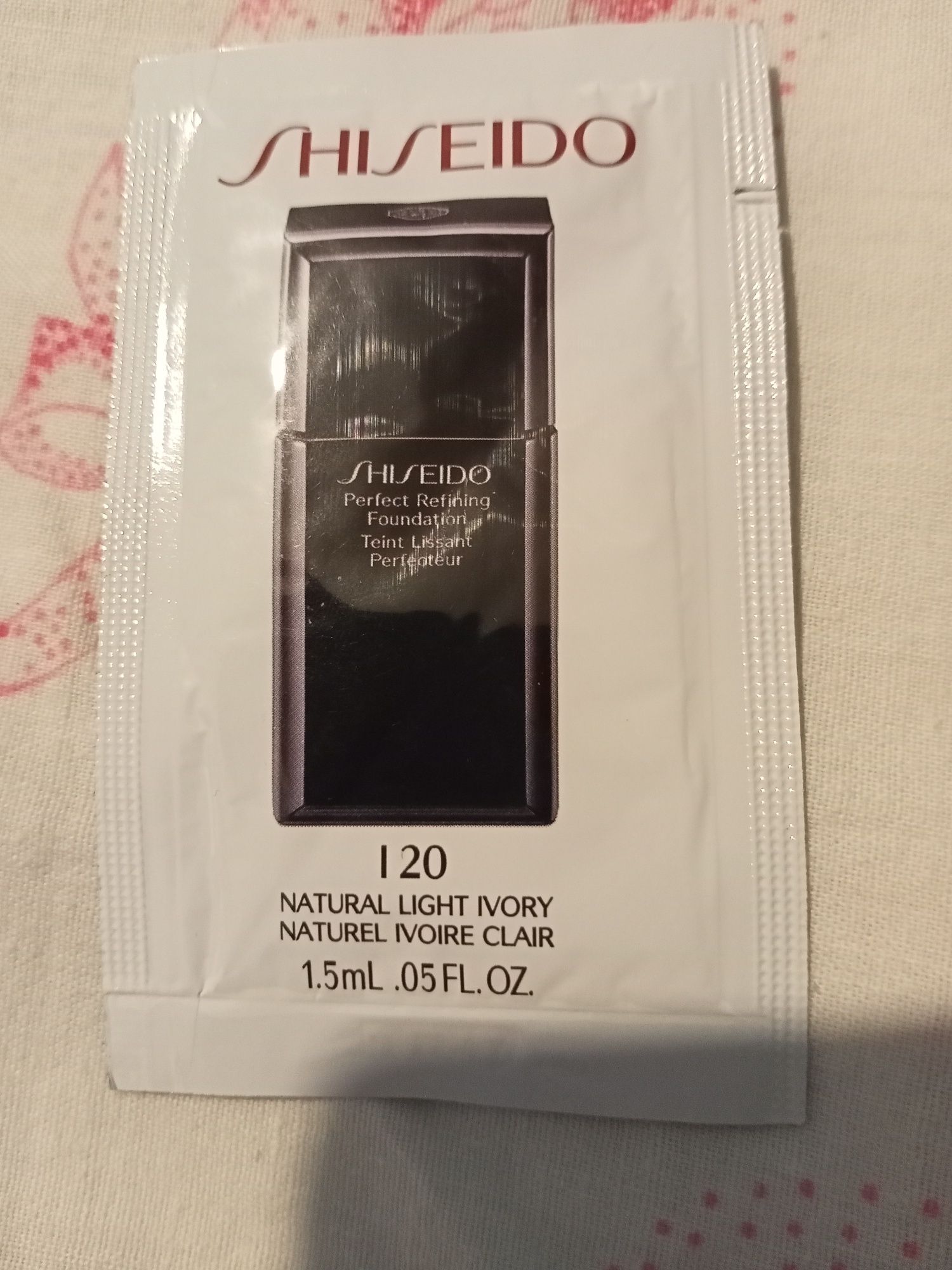 Тональный shiseido 120 natural light ivory lancome color ideal miracle