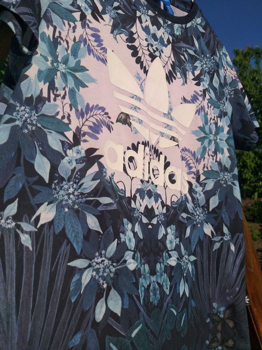 Футболка жіноча Adidas.Оригінал!Розмір м