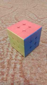 Кубик Рубик не дорого собраный