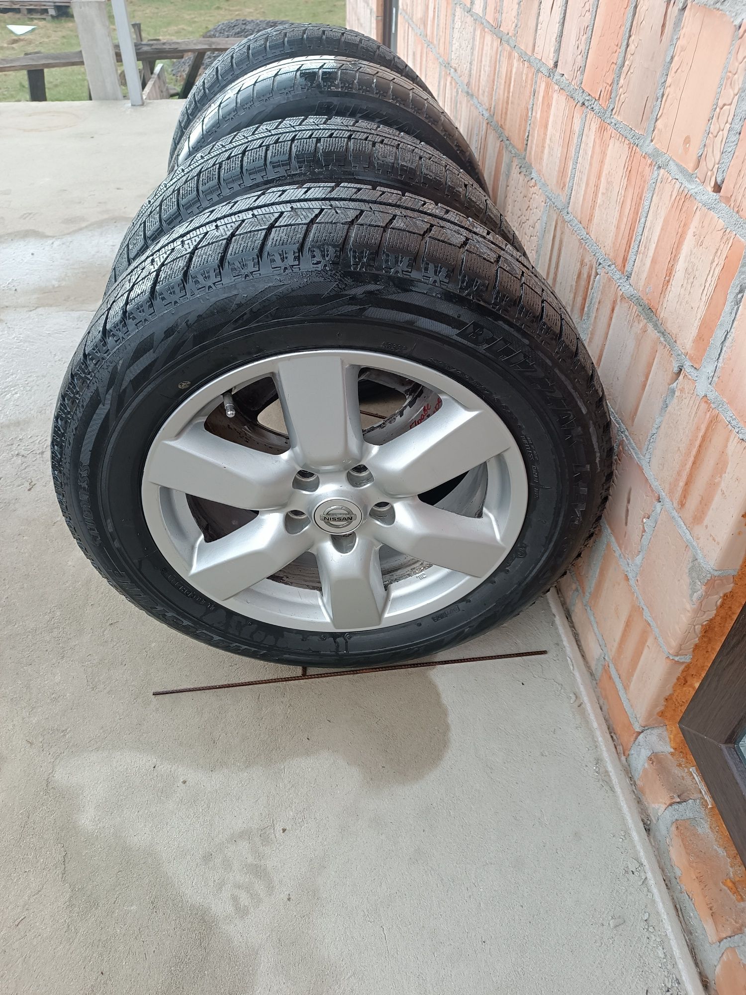 Диски nissan x -trail R 17